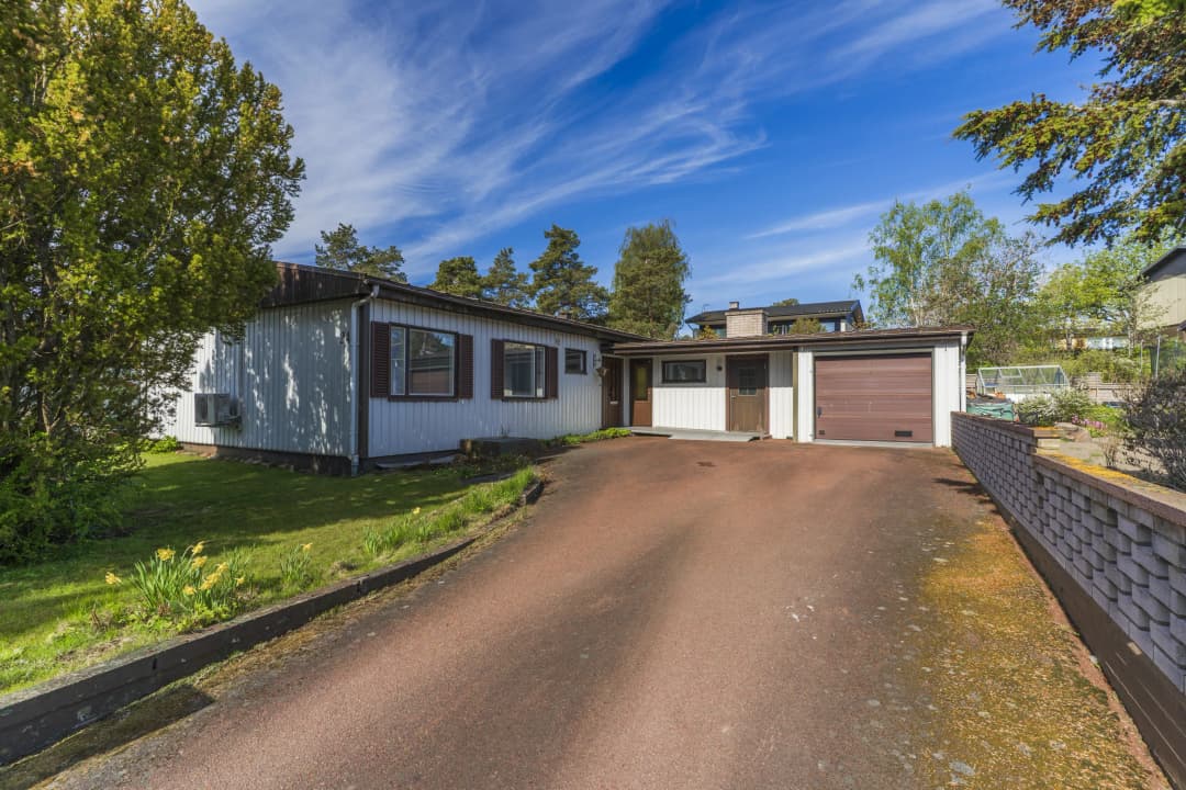 Bild av Enplanshus i Östernäs