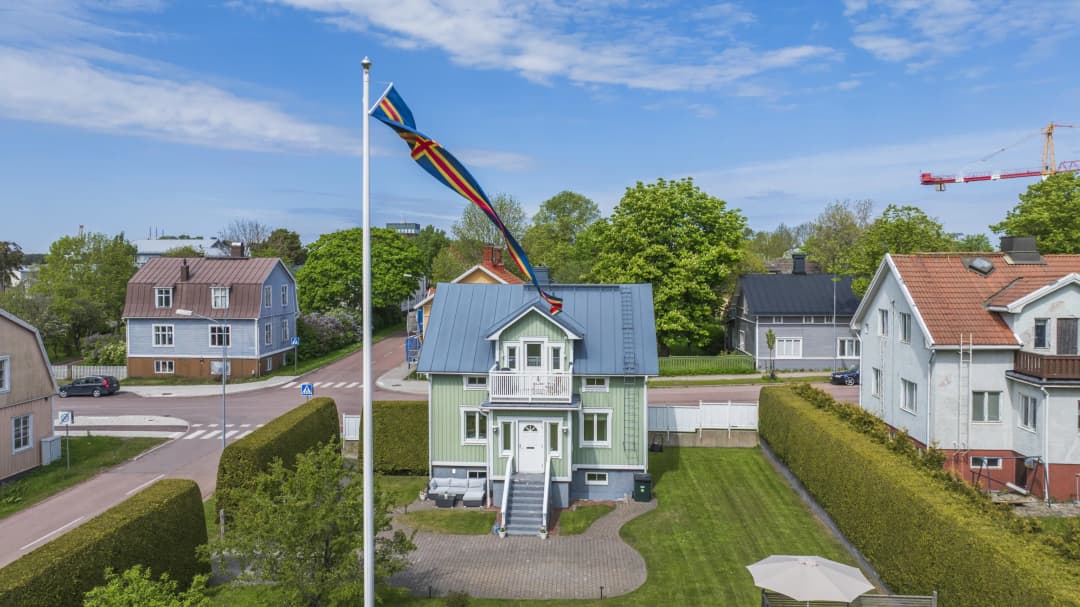 Bild av Elegant villa med centralt läge
