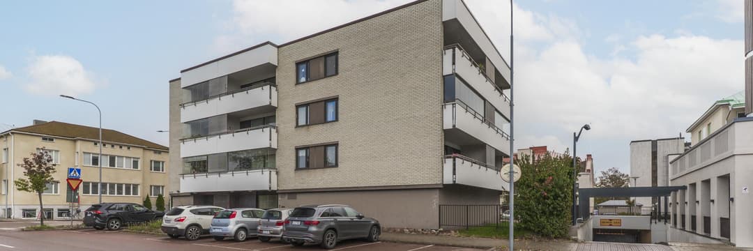 Bild av Etta med hissförbindelse i centrum