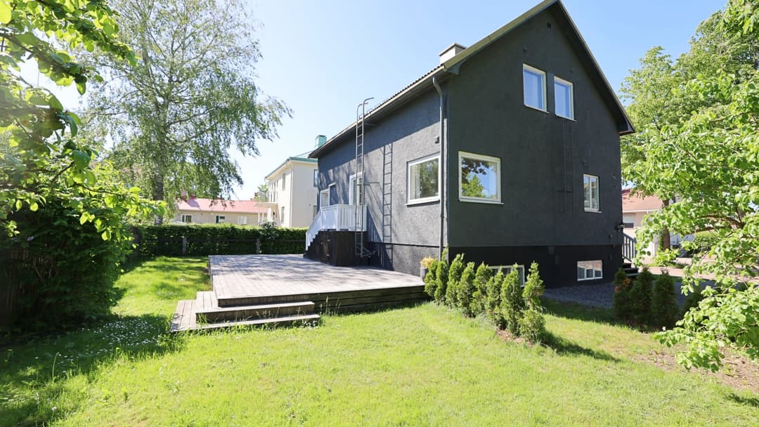 Bild av Renoverad stadsvilla med centralt och lugnt läge i Mariehamn