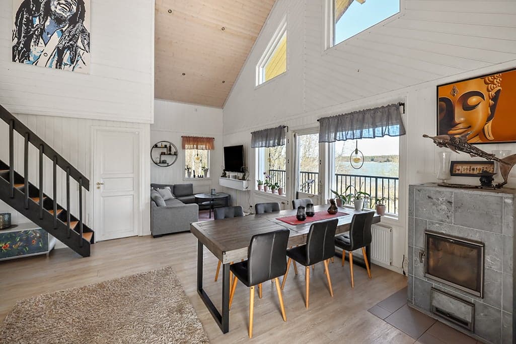 Bild av Bostadshus på strandtomt i Lumparland
